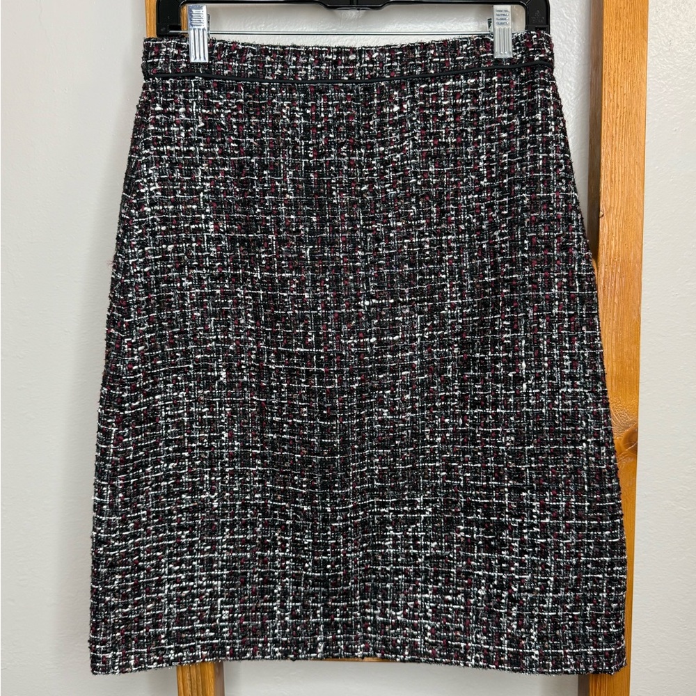 Ann Taylor Black and White Tweed Pencil Skirt 4 TALL